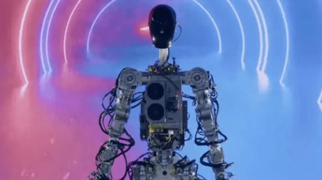 Tesla gelecek yıl insansı robotlara sahip olacak
